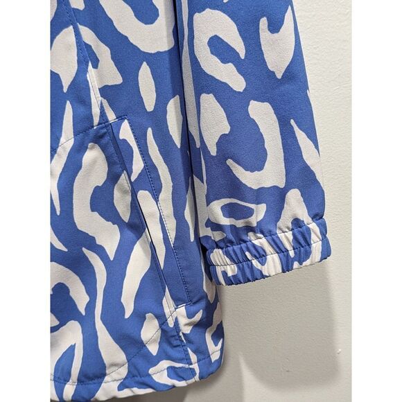 Chico's Zenergy Blue & White Bold Cheetah Print Windbreaker Jacket, 2 (L/12) - Picture 6 of 12